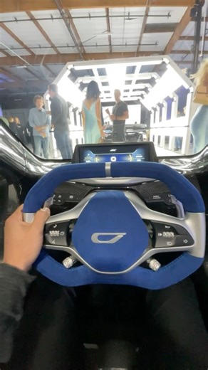 What It’s Really Like Inside the Czinger 21C — The Ultimate 2025 Hypercar Experience Stepping into the bold hypercar interior of the Czinger 21C is unlike anything else in the automotive world. This is where advanced car technology, lightweight engineering, and driver-focused design come together to create a cockpit built for serious performance seekers and future buyers. The 21C’s fighter-jet seating layout, premium carbon materials, and next-generation automotive tech deliver a driving positio