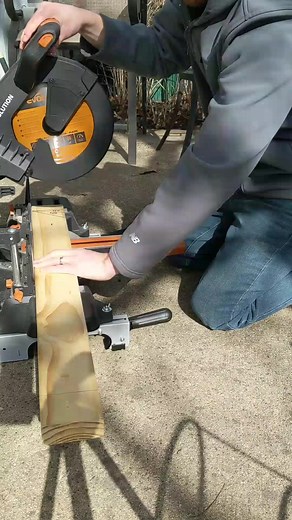 SAVE your knees and back by making your #woodcuts using a #sawstand Evolution Power Tools - USA #saveyourback #Revive #mitersaw #evolutionpowertools | Revive Home Tips