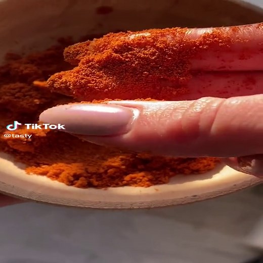 How to Make Homemade Paprika from Scratch