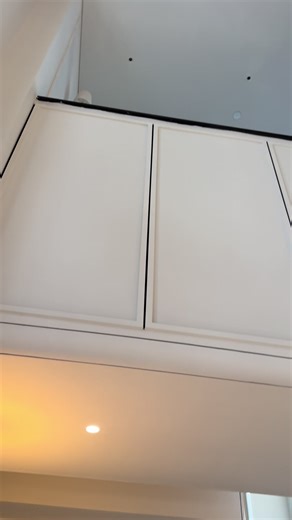 Kiểm soát sự tinh tế trong hoàn thiện bằng cách ứng dụng nhiều loại nẹp kỹ thuật tạo ra sự sắc nét. #ocdc #enzoplus