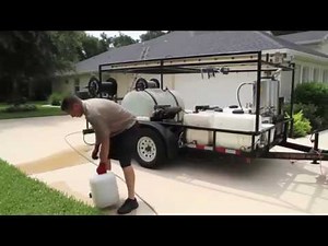 How to Mix Cleaner for Roof and Mold Stain Removal