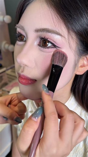 ✨ Is This the Secret to Korean Dewy Skin Makeup? 😍 #beautytips #makeuptutorial #viralvideo