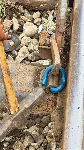 Pendo clip set up railway steel sleper