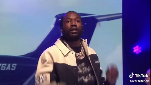 1942 flows by @Meek Mill lyrics Happy birthday 🐐#lyrics_songs #musicmonday #songoftheday #NowPlaying #verseofthedayseries #FavoriteLyrics #songquotes #playlist #rap #bars #meekmill #meekmilledits #philladelphia