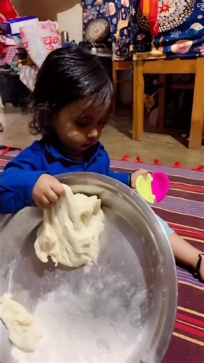 Cute Toddler Helping Make Gujiya 🥟 | Jame Raho Song | Little Chef Helping Mom ❤️ #shorts