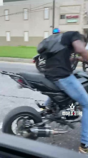 Motorcycle Comedy - Hilarious Moment Caught on Camera