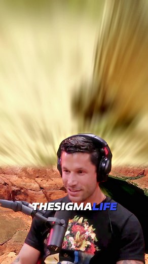 How ROADRUNNERS Fight RATTLESNAKES and EAT THEM #rattlesnake #rattlesnakes #snake #snakesoftiktok #snakesofinstagram #roadrunner #roadrunners #bird #birdsoftiktok #animals #animalsoftiktok #animalworld #animalsurvival #birdslove #birdtok #joerogan #joeroganpodcast #jre #jreclips | The Sigma Life