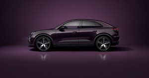 The Porsche Macan in Amethystmetallic | Porsche Paint to Sample