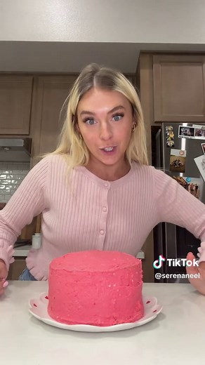 DIY Gingham Cake for Valentine's Day