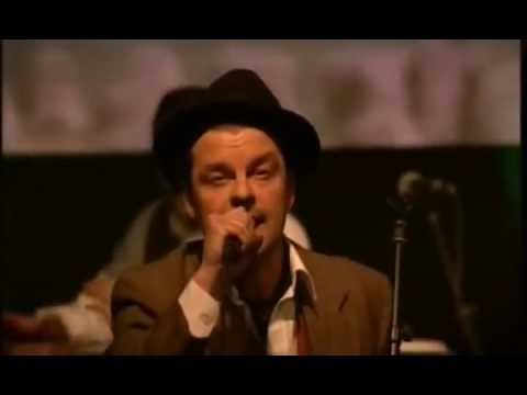 Tuure Kilpeläinen & Kaihon karavaani Hyvä, paha, ruma mies (Tavastia 2013)