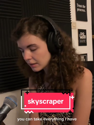 Skyscraper demi Lovato cover 🎤 . . . . . #demilovatocover #skyscrapercover #musiclover❤️ #singer #artist music musique