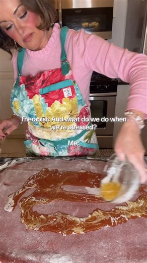 Tiph Cannon on Instagram: "Make Red Velvet Cinnamon Rolls, of course! 🙌🏻 #baking #bakingrecipe #beginnerbaker #cinnamonrolls #butter"