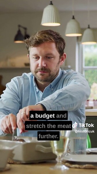 The Rise & Roast of the Yorkshire Pudding: A Batter-y Tale #sundaylunch #roastdinner #history #facts #historicuk