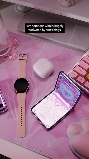 Cases, Galaxy themes, watch faces, oh my! Watch as @moon.cutie shows you how to get creative when customizing your Galaxy Connected Experience. ✨️ #TeamGalaxyRisingStars