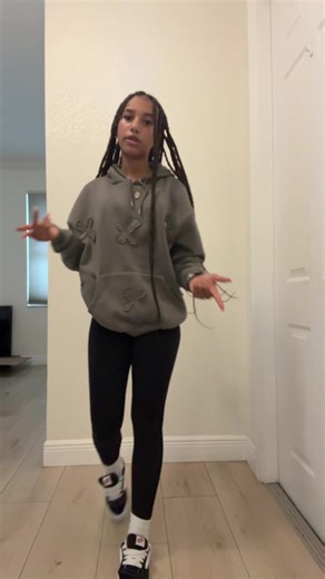 🦫 (@pinksparkleyrainbowfarts)’s videos with original sound - user100957