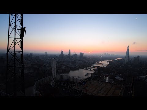 yah bois climbing a crane in london :D