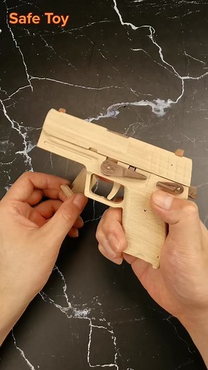 دليل صنع مسدس اللعب الخشبي