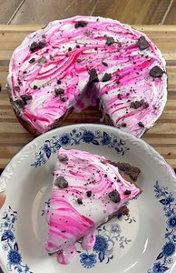 35K views · 956 reactions | quick & easy spring desserts this cooking video shows how to make a sweet & salty dessert topped with edible flowers, a chocolate peanut butter oreo cake and a beautiful peach pie | Brooklyn B | Facebook