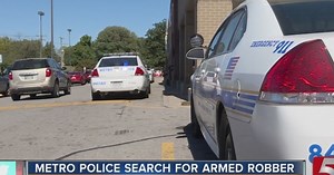 Gunman's Identity Sought In U.S. Bank Robbery