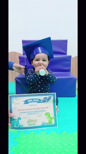✨️¡Aqui en 🦖Dino Baby Spa🫧 cada logro de nuestros bebés 👶es motivo de 🎉celebracion y alegria!✨️ TENEMOS NUEVO GATEADOR!!! 💞Muchas felicidades 🏅Carlitos por alcanzar con valentía y determinación este 🚼hito del desarrollo tan importante💞 #DinoBabySpa #gateadores #lograndometas #estimulaciontemprana #celebramostuslogros #sucrebolivia🇧🇴