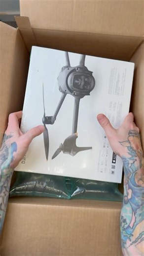DJI Mavic 4 Pro Creator Combo Unboxing! Thank you to @DJI & @BandH for sending this! #DJI #mavic4pro