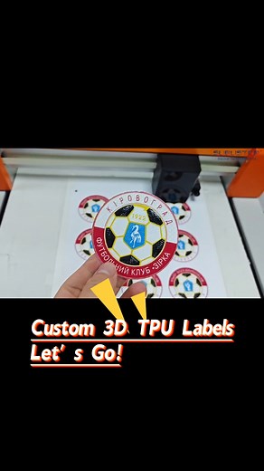 Custom 3D TPU Labels? Let’s Go. • UV-printed. Unstoppable. • Survives washes, sweat, and stretch • Custom shapes/colors in 3D For sportswear, shoes, caps & beyond. Now customize your 3D design. WhatsApp: 8618112937720 #logodesign #logodesignservice #tpuprinting #uvdtfprinting #uvdtfprinter #tshirtprinting #TextilePrinting #tshirtslovers #custometshirt #denimjeans #logoprinting #logoprint #3dlogodesign #3dlogo #sportswearprinting #shoesdesign #hatprinting | Sublistar