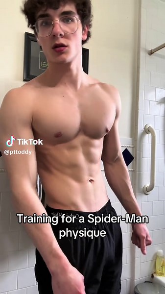 Training for a Spider-Man Physique: Aesthetic Gym Guide