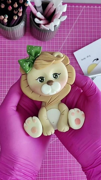Fondant Lion Cake Topper Tutorial for All Skill Levels