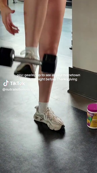 Getting fit for the Wednesday night hometown Hunger Games 🤭