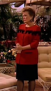 Golden Girls – When Blanche gets a proposal and the room goes quiet. Even the cheesecake held its breath. #GoldenGirls #BlancheDevereaux #MiamiNights 💍🍰🌴 | Golden TvEra