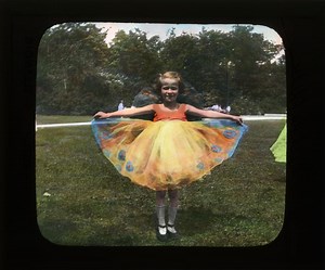 Utterly Charming Photos of 1920s Chicago Kids Dressed Up as Flowers