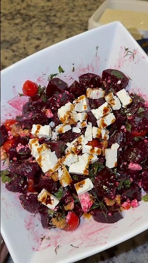 Feta & beet salad 🥗