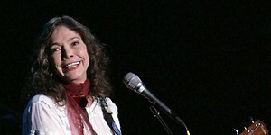 Grammy-winning folk singer-songwriter Nanci Griffith dies