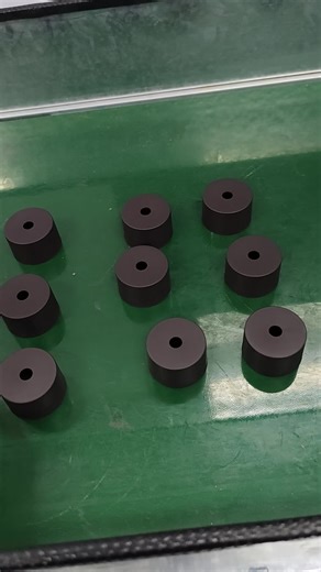 24 tooth multi-layer screw cap, rotating liquid outlet, PP material, brown address.#plastics