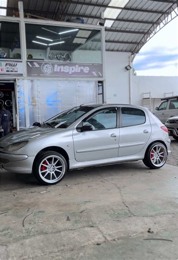 Peugeot 206: Modificaciones y Estilo Personal