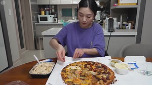 214K views · 3.3K reactions | Domino's Pizza Part 1 | Mukbang ASMR | Facebook