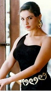 5.6M views · 5.8K reactions | Rahul Bhatt opened up on his sisters, Pooja and Alia Bhatt!  Source: Hindi Rush/YouTube #glamsham #rahulbhatt #aliabhatt #poojabhatt | glamsham.com | Facebook