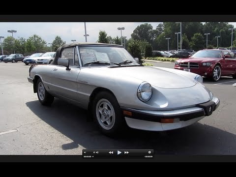 1984 Alfa Romeo Spider Veloce 2.0 5-spd Start Up, Exhaust, and In Depth Tour
