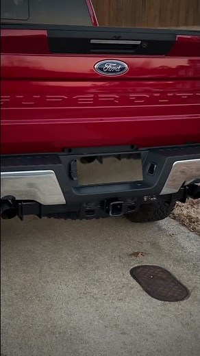 7.3 L Godzilla Flowmaster exhaust