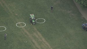 The painting of physical distancing circles has officially begun at Toronto's Trinity Bellwoods Park More details on the pilot project: https://toronto.ctvnews.ca/1.4958236 | CTV Toronto
