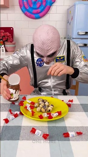 Alien Prank: Switch the Chocolate for Eggs! 🍫🥚
