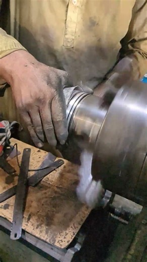Amazing engine piston cleaning process #ytshorts #dieselengine #foryou