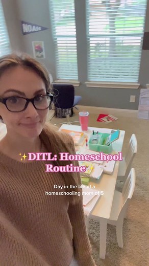 DITL with our Homeschool Routine! Do you homeschool? I homeschool all 5 of our kids and this is a general overview and realistic idea of how our homeschool day typically goes. Homeschooling is like motherhood: not easy but also so worth it! Not every day is perfect and some are downright hard but I know this is what’s best for our fam right now. 🤗 lmk if you want me to share more about our curriculums. Here’s my morning routine ➡️ @unexpected.blessings • #ashbayfam #homeschool #homeschooling #h