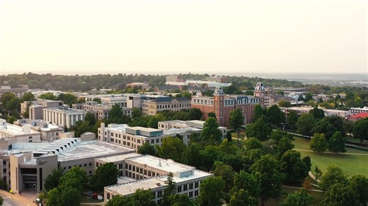We’re building a brighter future, together! ❤️🐗 From supporting a record number of students to investing in research that makes a difference, the U of A is celebrating major accomplishments. See the impact here! #UniversityofArkansas #UARKImpact #UARK | University of Arkansas