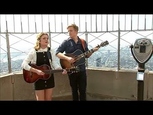 'American Idol' winner, boyfriend runner-up perform atop Empire State Building
