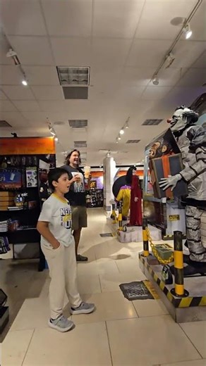 MONKEY BUSINESS Animation Scared 😱 my Uncle #shorts #halloween #viral #spirithalloween