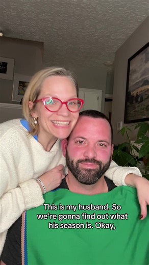 Can you tell his season ? He’s got that skin that pulls a little pinky in cool colors. The funniest part of this video to me is that when I first started color analysis training I thought he was a spring. So if you ever feel like you “don’t get it” - don’t feel bad! It takes practice !! #coloranalysis #seasonalcoloranalysis #trueautumn