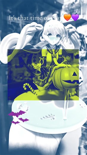 Figure spotlight! Halloween Hatsune Miku is taking front stage this month for Halloween 🧡💜 #hatsunemiku #figurecollection #halloweenfigures #hatsunemikufigure #gamingtiktok