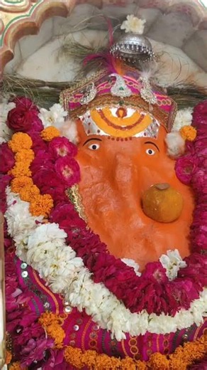 ANAND MEHTA GARH GANESH AND DHWAJADHEESH TEMPLE is live