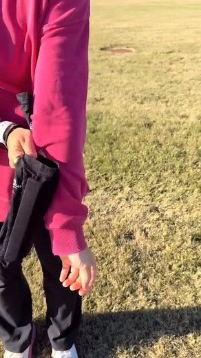 When your schedule’s packed, let your sleeves do the work. Add light resistance without stopping what you’re doing ‍♀️ #laceup | LaceUp | Facebook